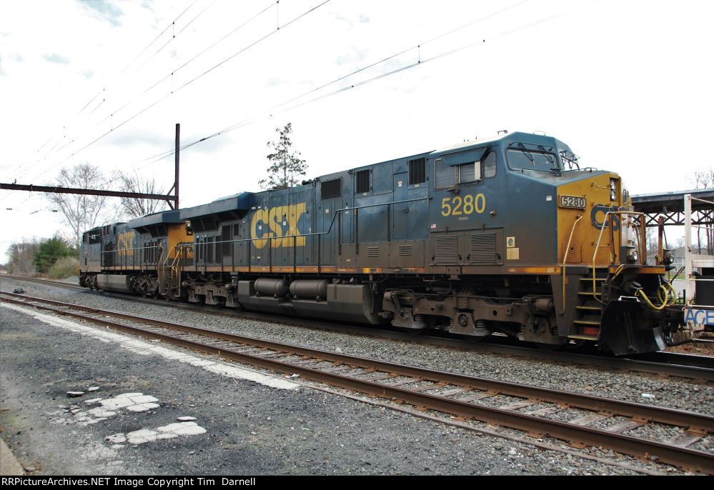 CSX 5280 on Q406